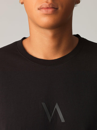 "Aquila" Men T-shirt - Black/Black